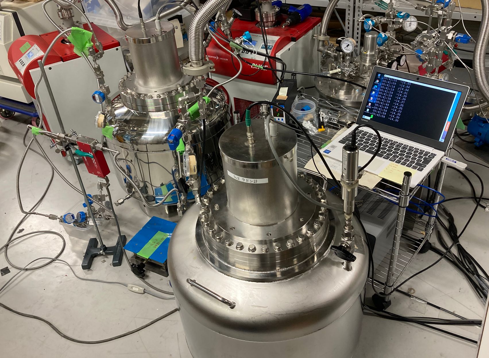 80Lラドン検出器